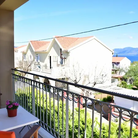 D'angelos * Karavomylos