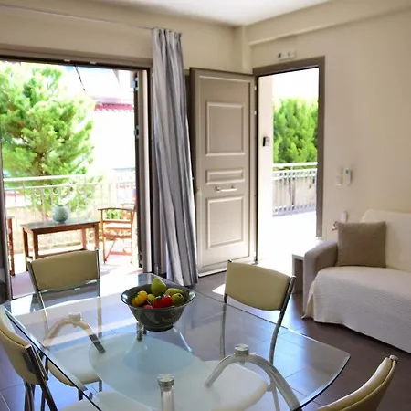 D'angelos Appartamento Karavomylos