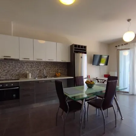 D'angelos Appartamento Karavomylos