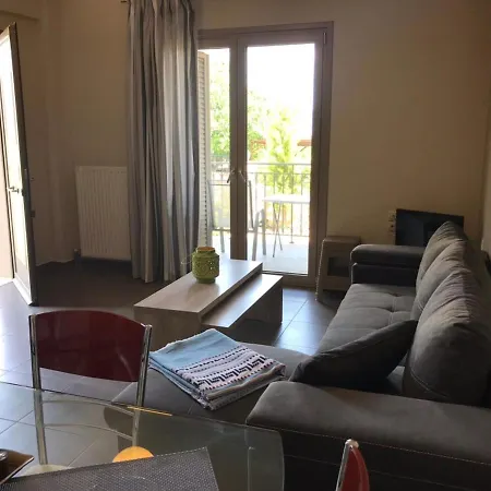 D'angelos Apartment Karavomylos