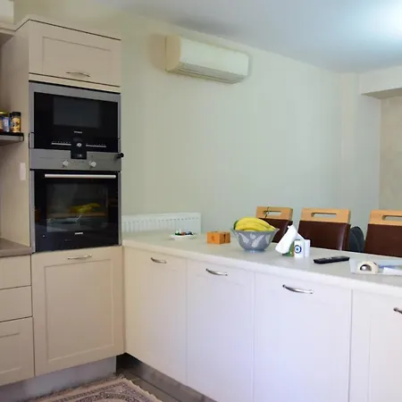 D'angelos Apartment *