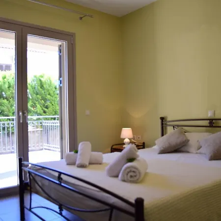 D'angelos Apartment *