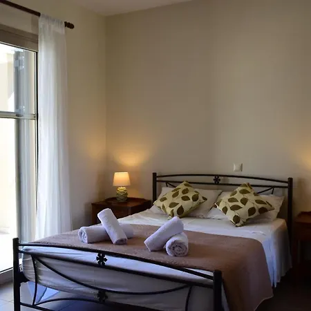 D'angelos Apartment Karavomylos