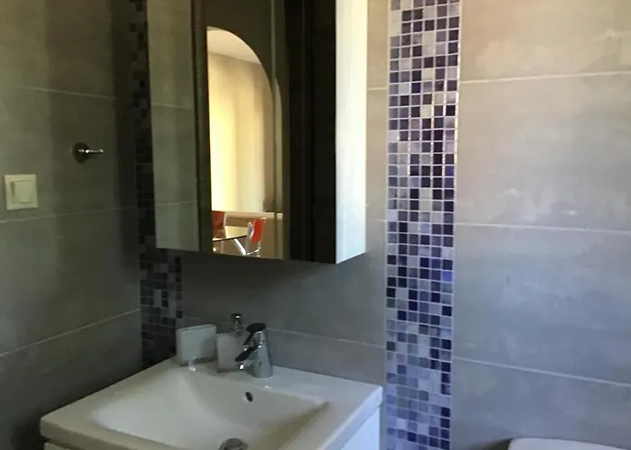 Apartament D'angelos Karavomylos
